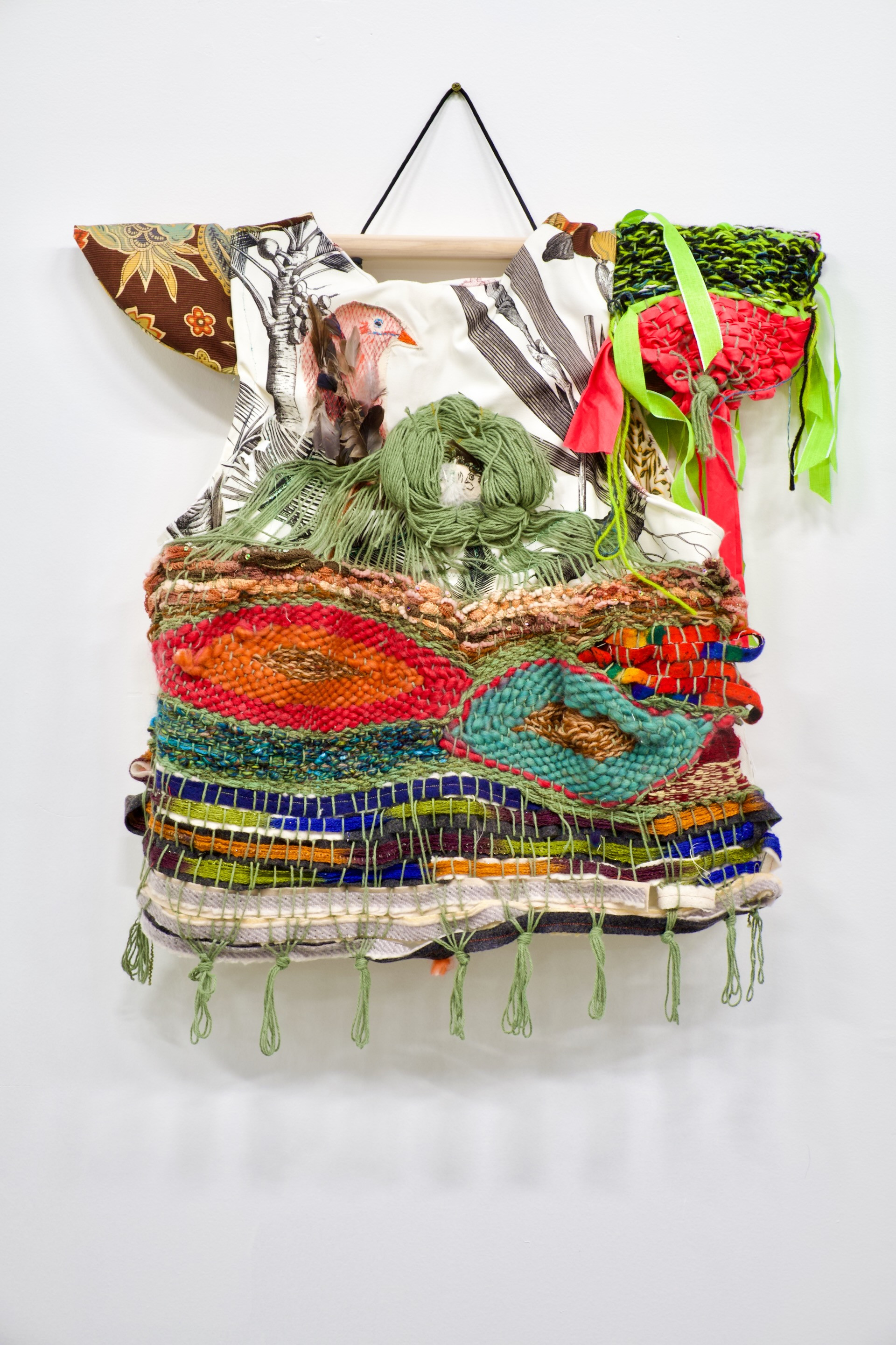 nido-de-pajaro-bird-nest-back-1